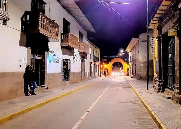 Sumaq Quilla Con Bano Privado En Calle San Andres Centro Gasthof Cusco